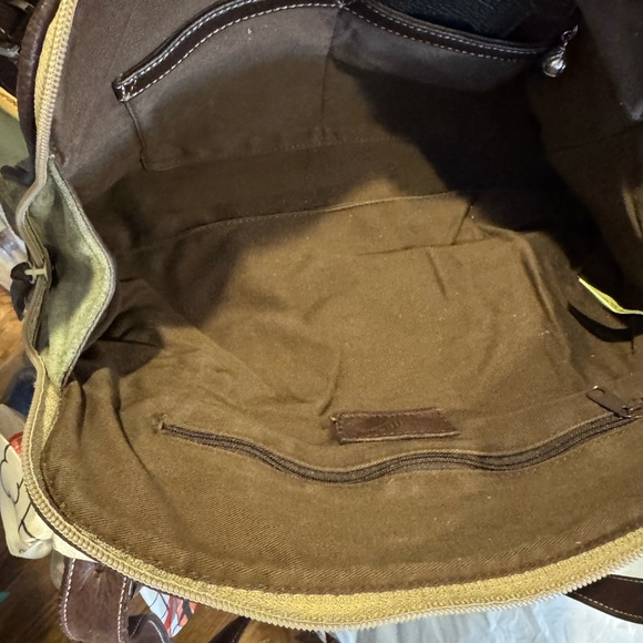 Tignanello  Green Suede and Leather    Shoulder Bag - Picture 7 of 11